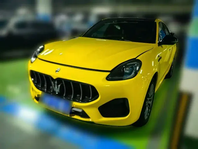 Фотография автомобиля — Maserati Grecale