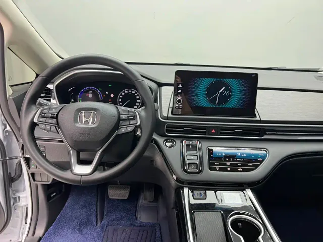 Honda Elysion — Фото автомобиля 15