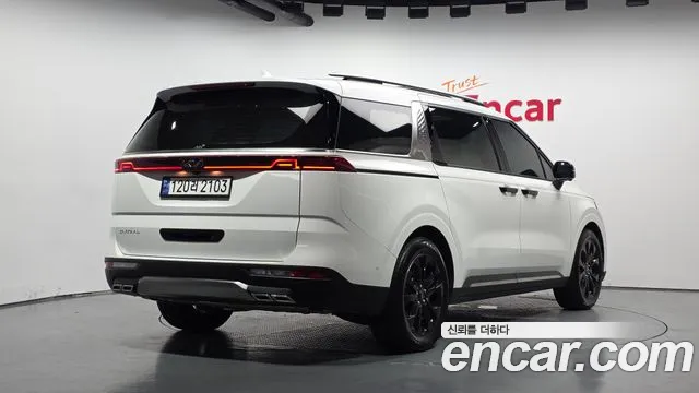 Фотография автомобиля — Kia Canival