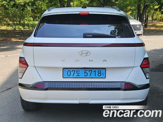 Hyundai Kona — Фото автомобиля 4