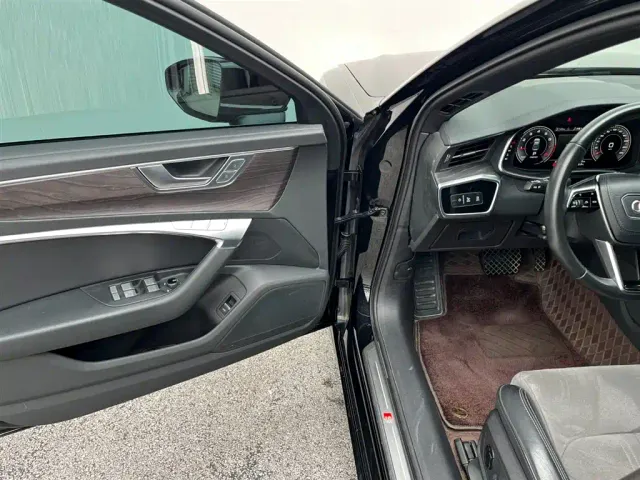 Audi A6L — Фото автомобиля 9