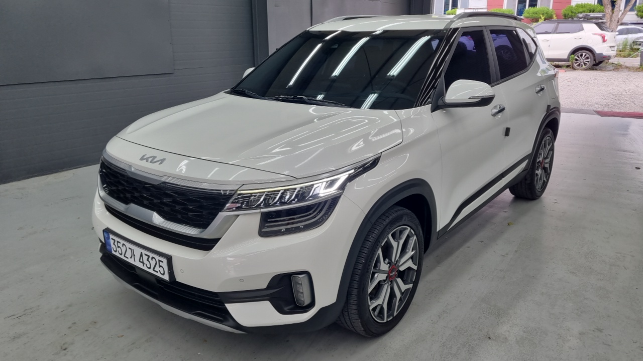Фотография автомобиля — Kia Seltos