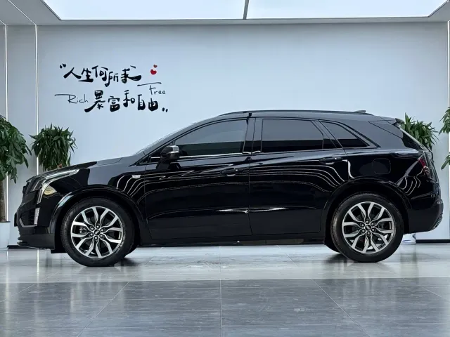 Cadillac XT5 — Фото автомобиля 20