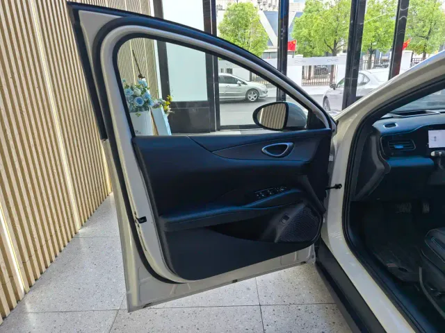 BYD Seal 06 — Фото автомобиля 8