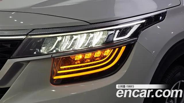 Kia Seltos — Фото автомобиля 22