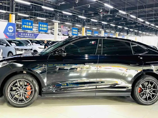 IM Motors LS6 — Фото автомобиля 5