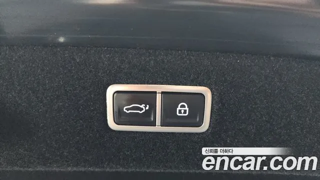 Genesis G90 Бензин 3.5 турбо AWD — Фото автомобиля 17