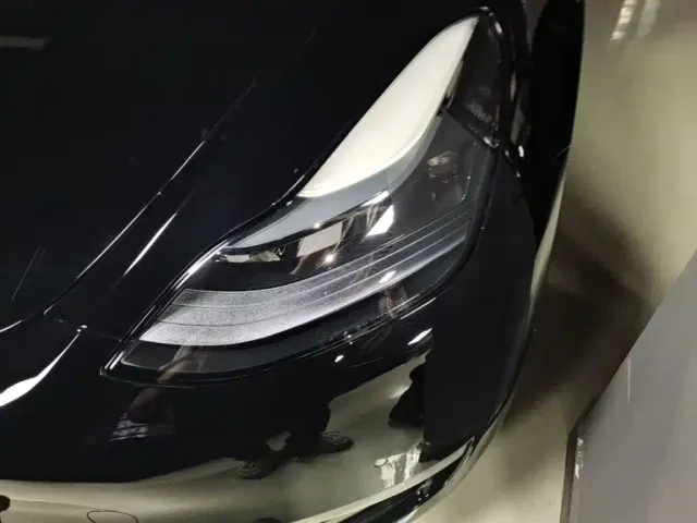 Tesla Model Y — Фото автомобиля 23
