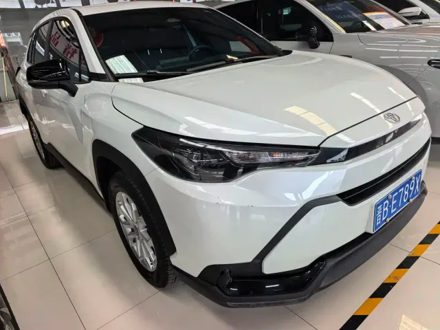 Toyota Frontlander — Фото автомобиля 3