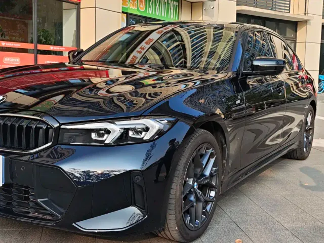 BMW 3 Series — Фото автомобиля 17
