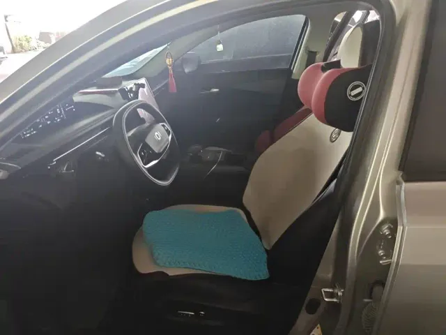 Changan Qiyuan A05 — Фото автомобиля 16