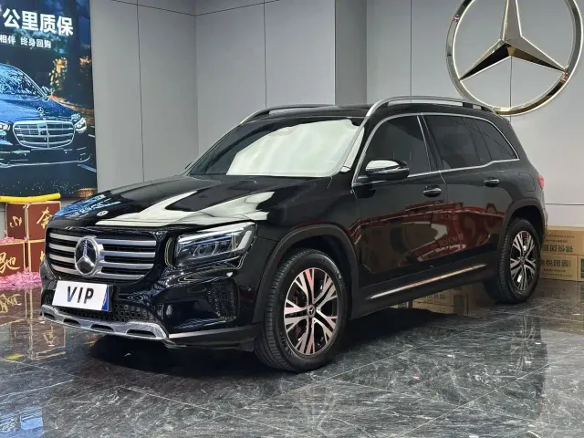 Фотография автомобиля — Mercedes-Benz GLB-Class