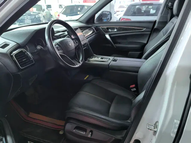 Honda UR-V — Фото автомобиля 7