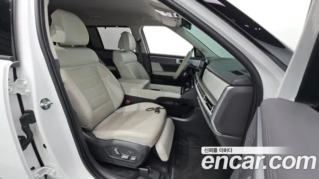 Hyundai Santafe Santa Fe (MX5) Бензин 2.5T 4WD — Фото автомобиля 21