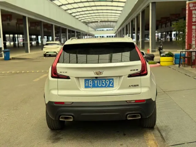 Cadillac XT4 — Фото автомобиля 11