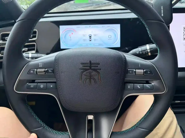 BYD Qin L — Фото автомобиля 15