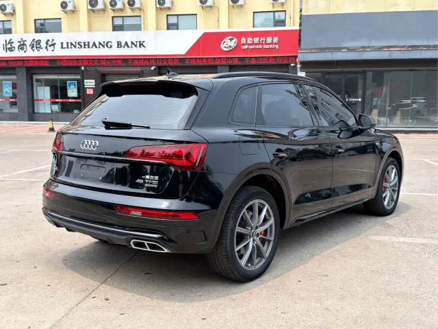 Audi Q5L — Фото автомобиля 6