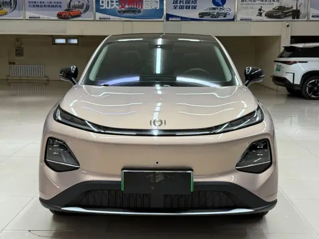 Changan Qiyuan Q05 — Фото автомобиля 2