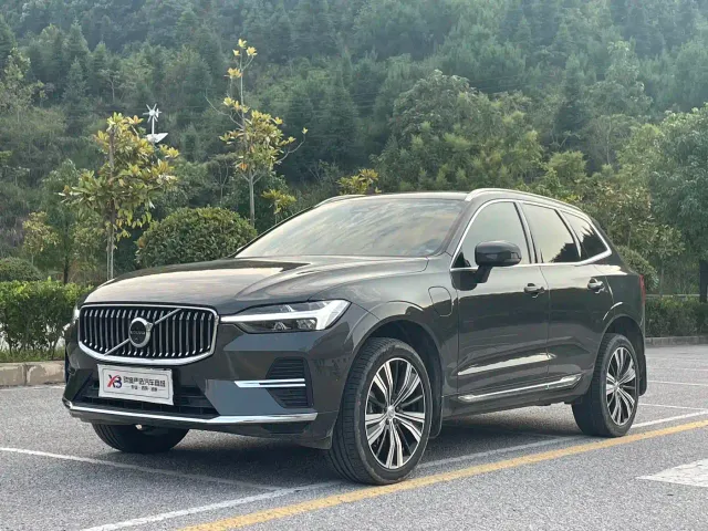 Фотография автомобиля — Volvo XC60