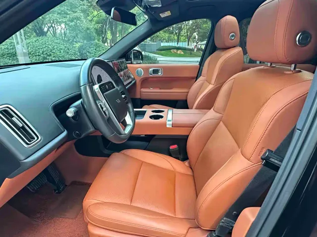 Li Auto L6 — Фото автомобиля 14
