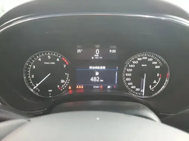 Cadillac CT5 — Фото автомобиля 3