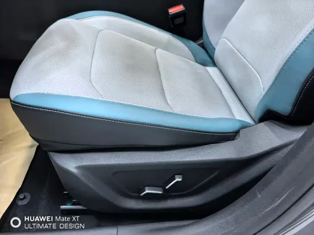 Geely Emgrand — Фото автомобиля 12