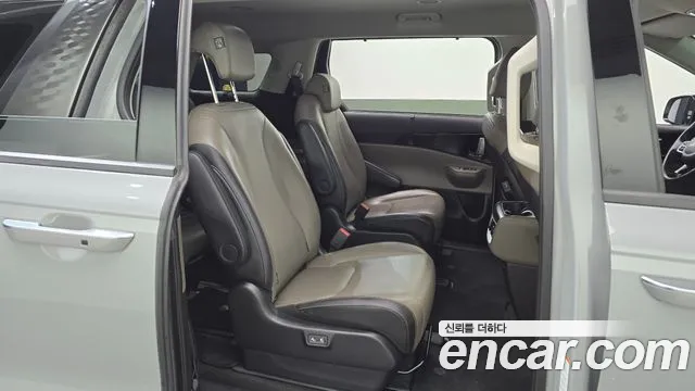 Kia Carnival 4th Gen — Фото автомобиля 17
