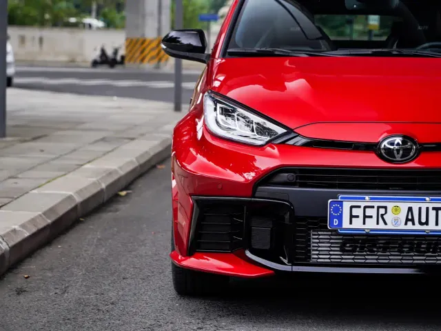Toyota GR YARIS — Фото автомобиля 16