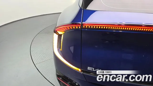 Kia EV6 — Фото автомобиля 15