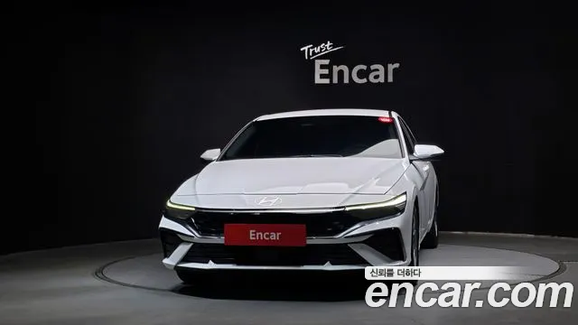 Hyundai Avante — Фото автомобиля 3