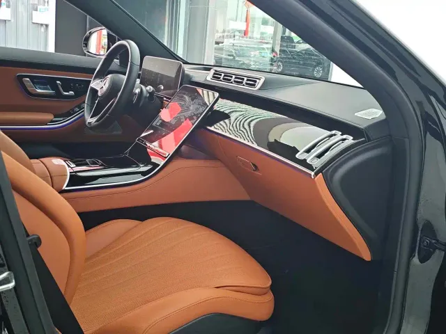 Mercedes-Benz S-Class — Фото автомобиля 6