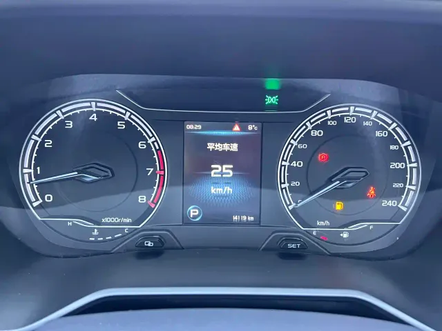 Geely Vision X6 — Фото автомобиля 10