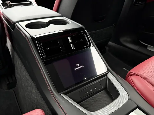 Porsche Panamera — Фото автомобиля 18
