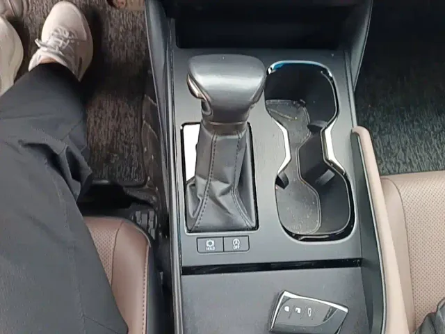 Lexus ES — Фото автомобиля 13