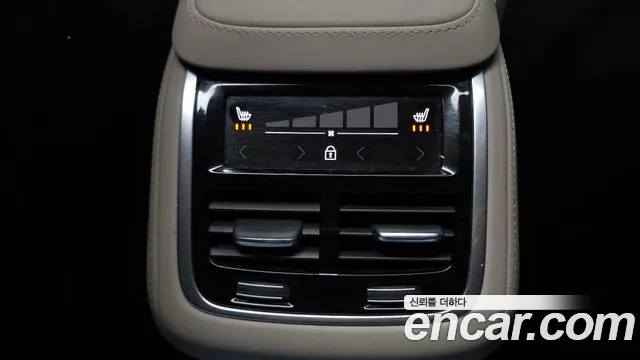 Volvo XC90 — Фото автомобиля 28