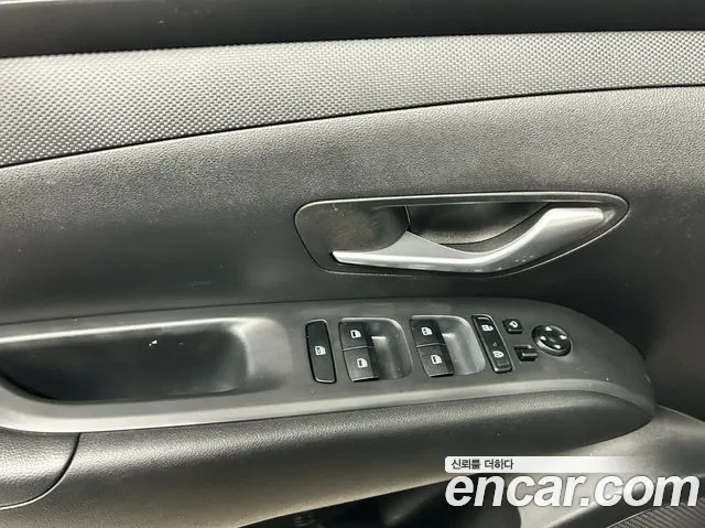Hyundai Tucson Tucson (NX4) Дизель 2.0 4WD — Фото автомобиля 11