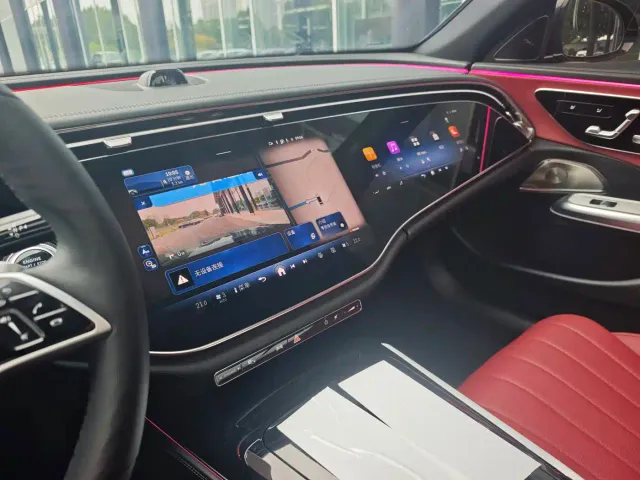 Mercedes-Benz E-Class — Фото автомобиля 17