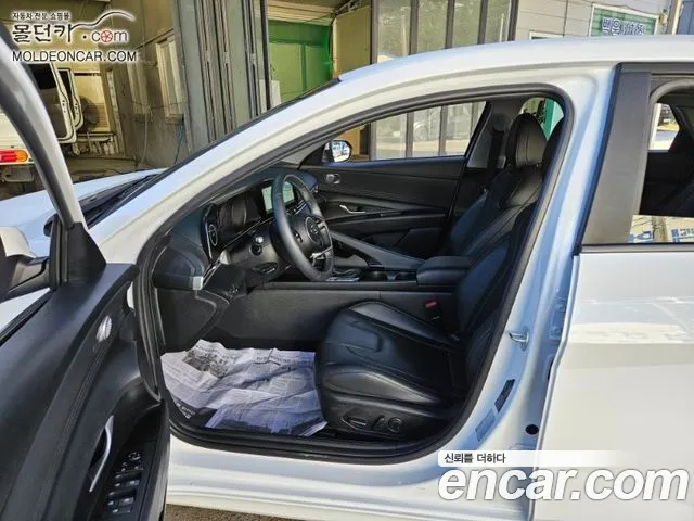 Hyundai Avante CN7 — Фото автомобиля 15