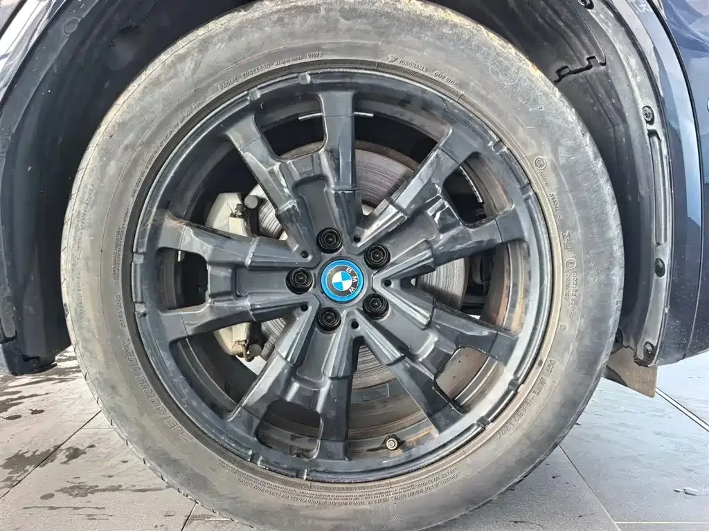 BMW BMW iX3 2022 Facelift Leading Model — Фото автомобиля 12