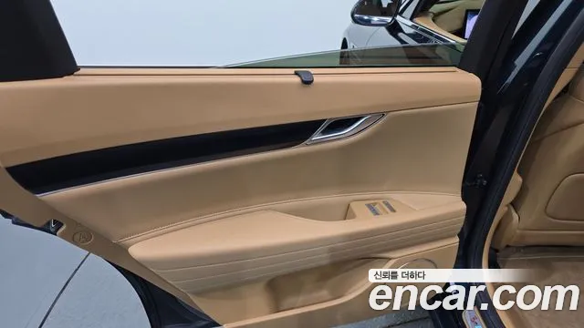 Genesis G80 Бензин 2.5 турбо 2WD — Фото автомобиля 23