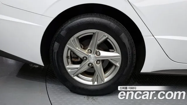 Hyundai Sonata Sonata (DN8) 2.0 LPG(Для проката) — Фото автомобиля 5