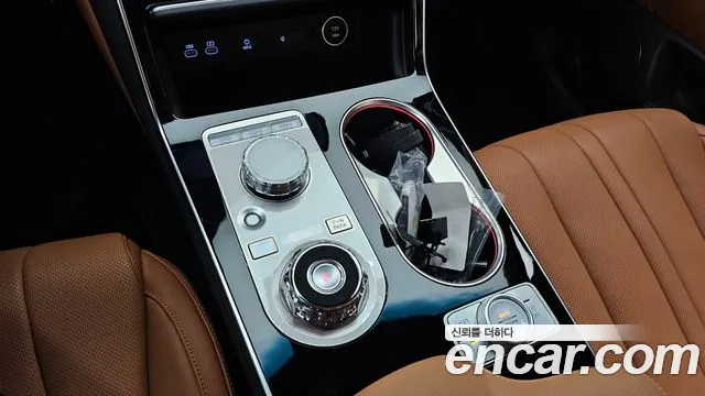 Genesis GV80 — Фото автомобиля 12