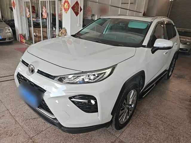 Фотография автомобиля — Toyota Wildlander