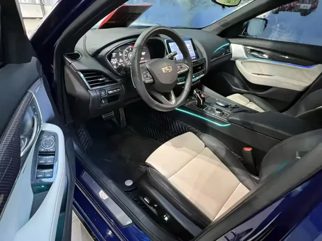 Cadillac CT5 — Фото автомобиля 4