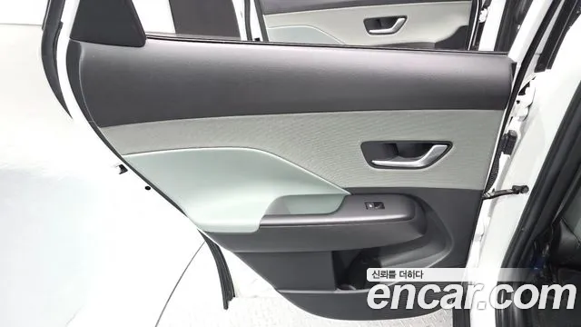 Hyundai Kona SX2 — Фото автомобиля 14