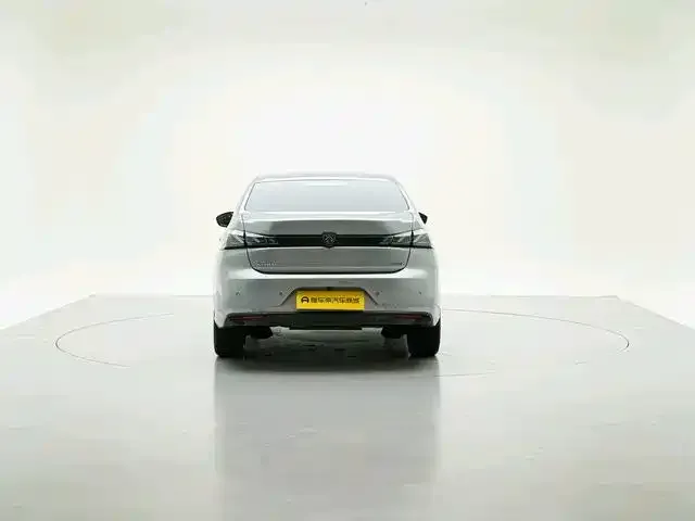 Peugeot 408 — Фото автомобиля 6