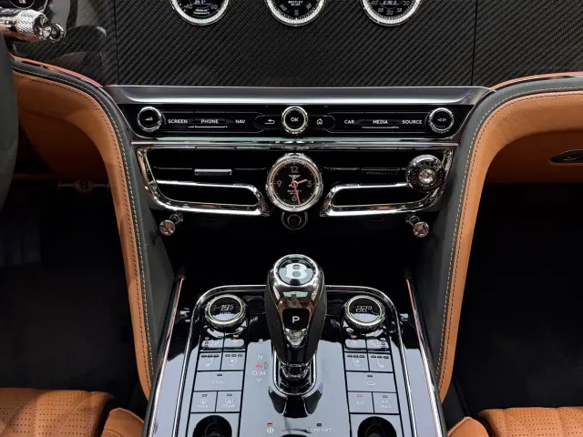 Bentley Flying Spur — Фото автомобиля 9