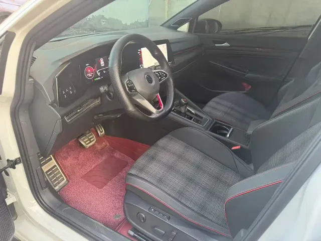 Volkswagen Golf GTI — Фото автомобиля 7