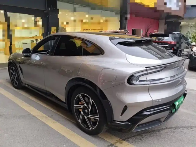 Xiaomi YU7 — Фото автомобиля 4