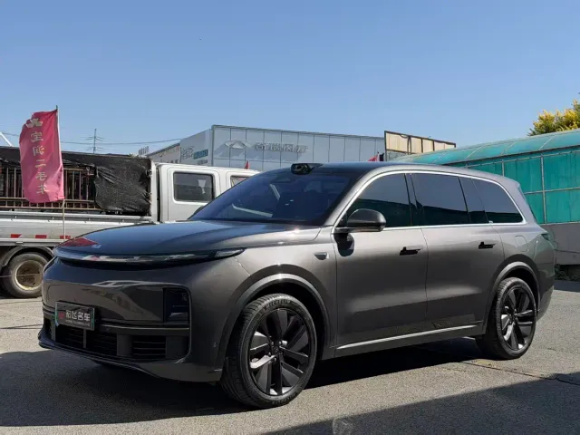 Фотография автомобиля — Li Auto L9